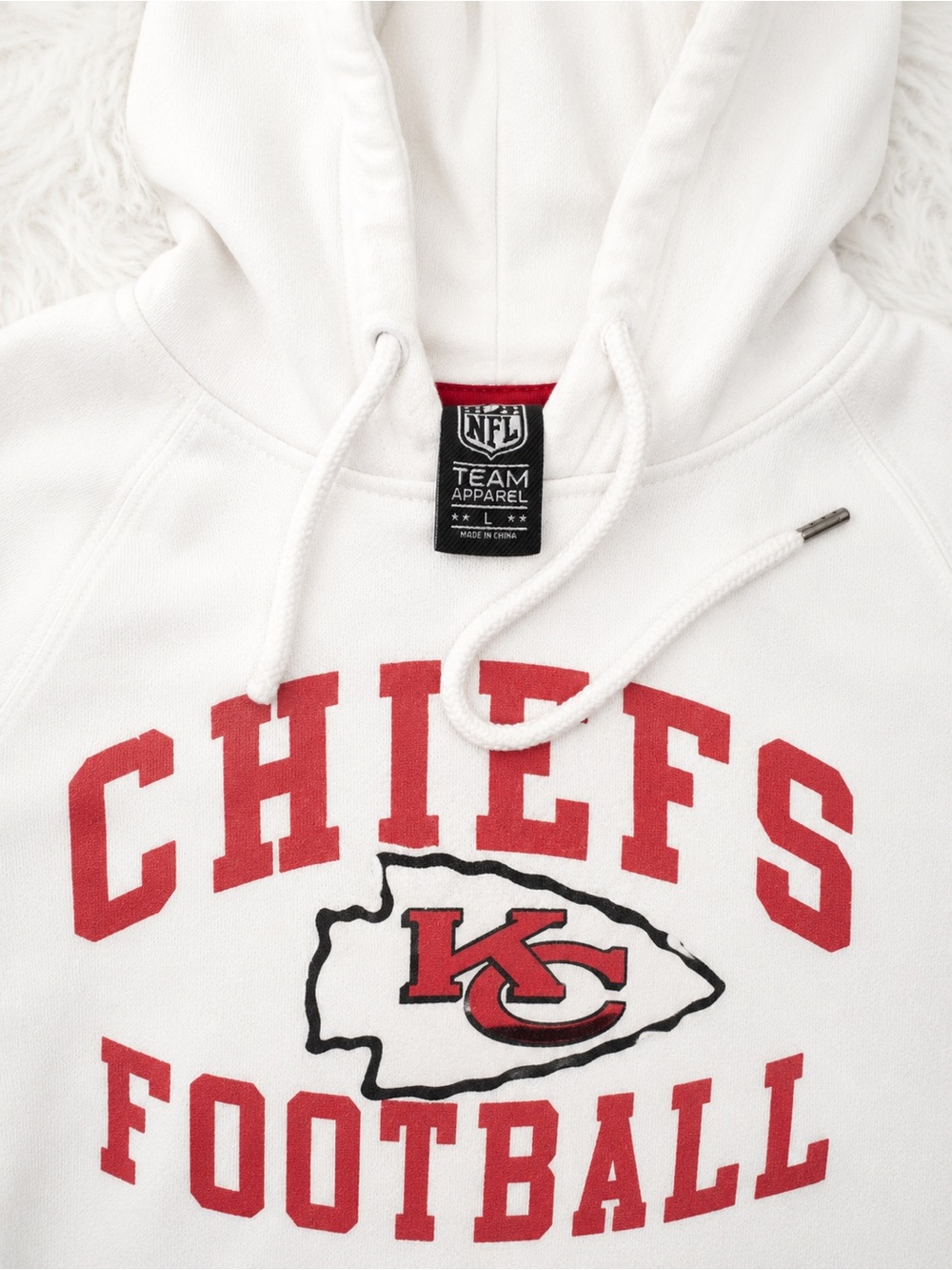 NFL Kansas City Chiefs Cropped Hoodie Women’s Large KC Football Sweatshirt Y2K - Picture 2 of 3